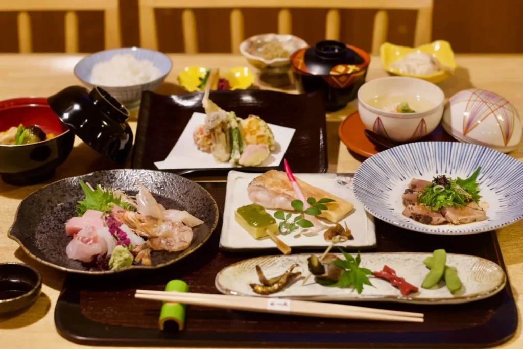 懐石料理を提供する京都のレストラン